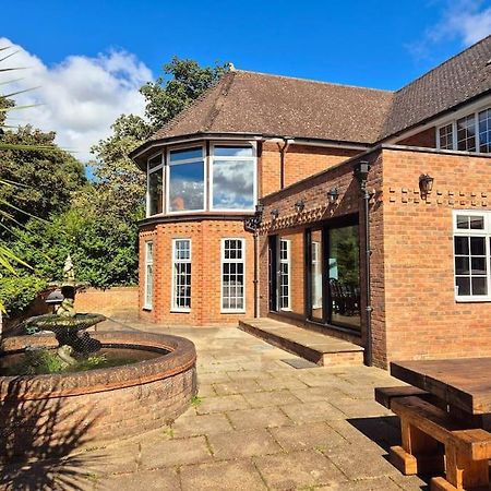 Large 4 Bedroom House On The River Wensum Sleeps 13 노리치 외부 사진