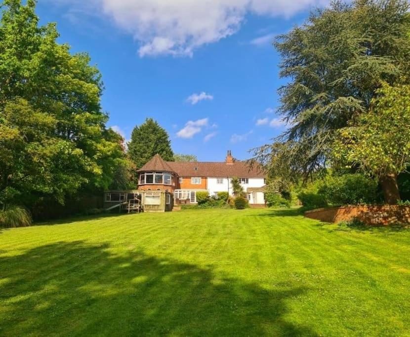 Large 4 Bedroom House On The River Wensum Sleeps 13 노리치 외부 사진